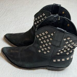 GOLDEN GOOSE STUDDED ANKLE BIKER COWGIRL WESTERN BLACK LEATHER BOOTS SIZE 37